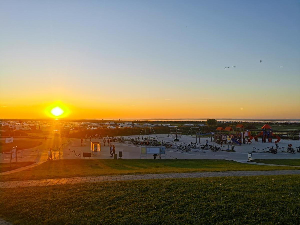 Smittshoern 3 - Nordsee Erdgeschosswohnung Mit Eingezaeunten Garten, Kamin Und Lounge! Altfunnixsiel Dış mekan fotoğraf
